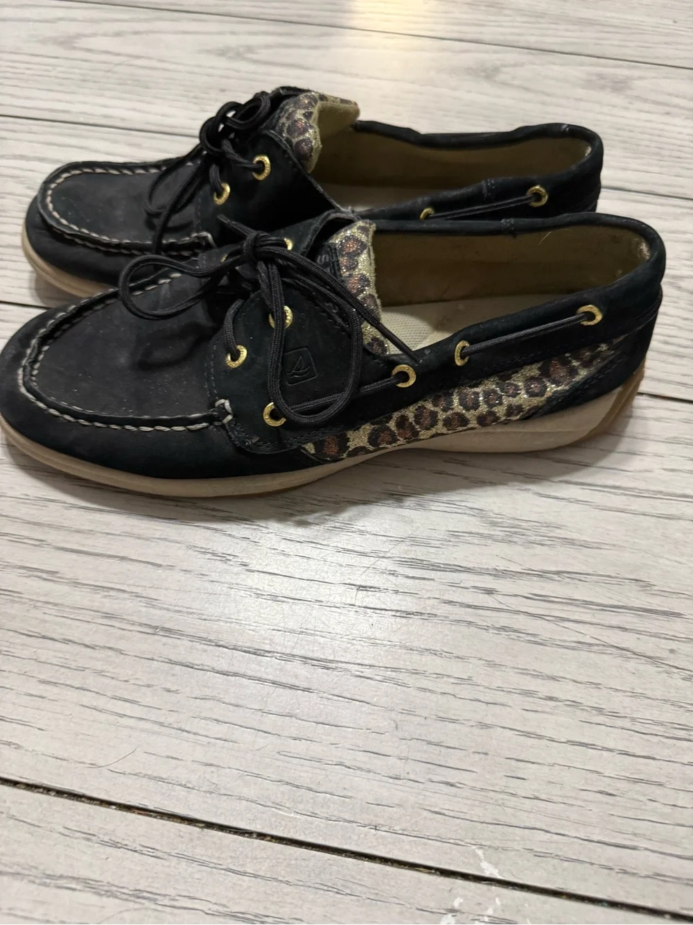 Women’s Sperry Black Suede Boat Shoes with Leopard metallic Trim size 9